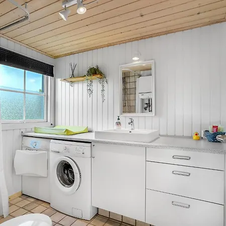 Beautiful In With Kitchen Vinderup